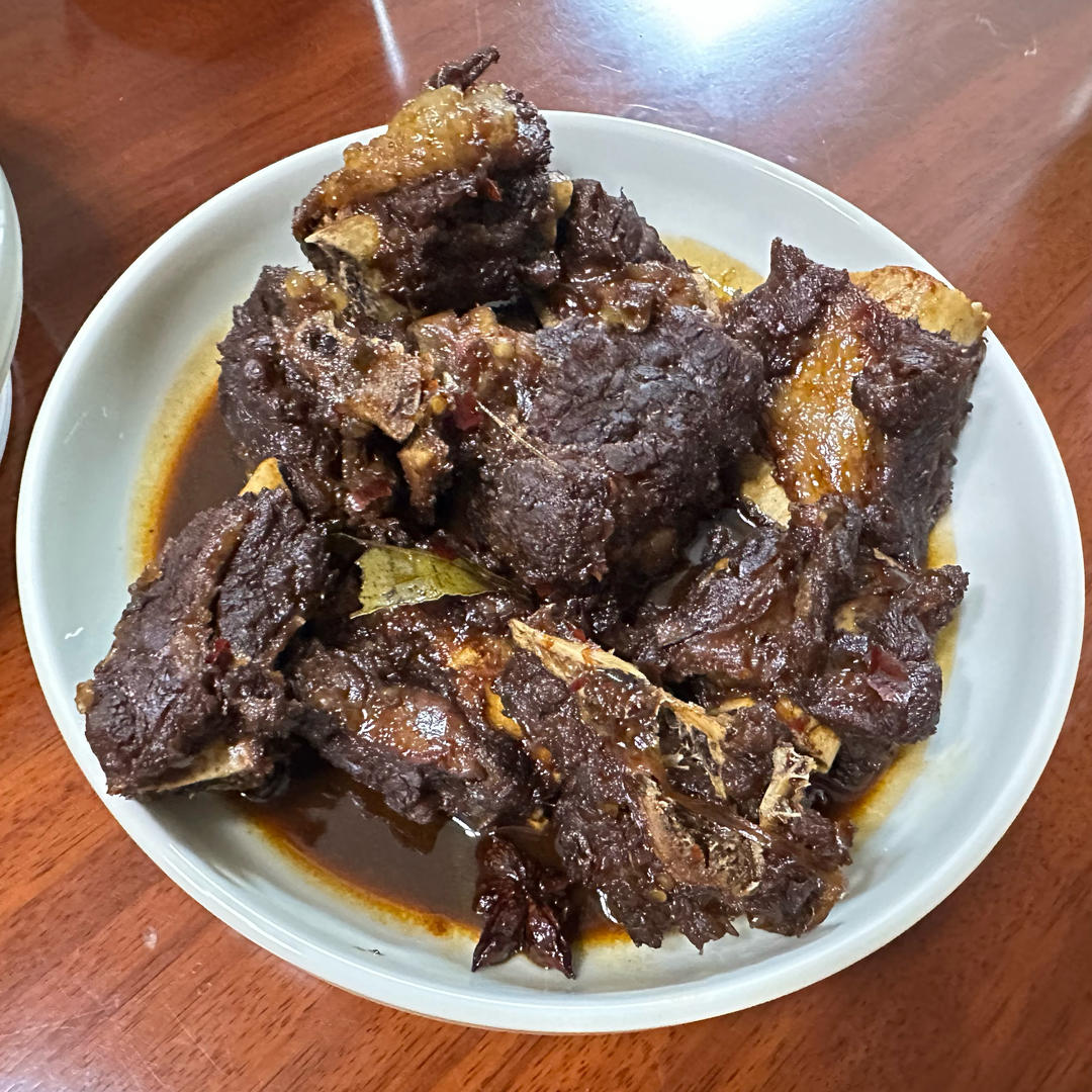 家常牛排骨