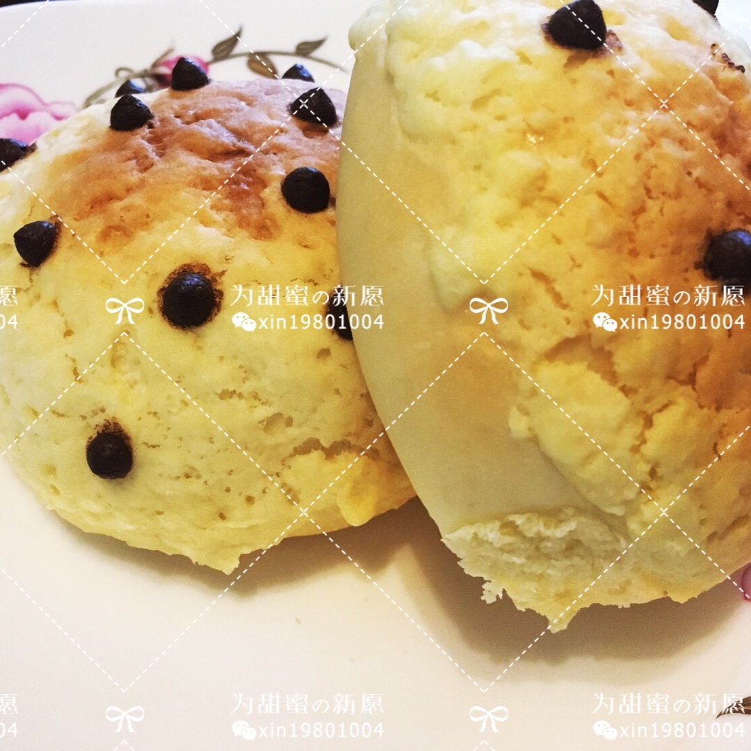 巧克力豆菠萝面包