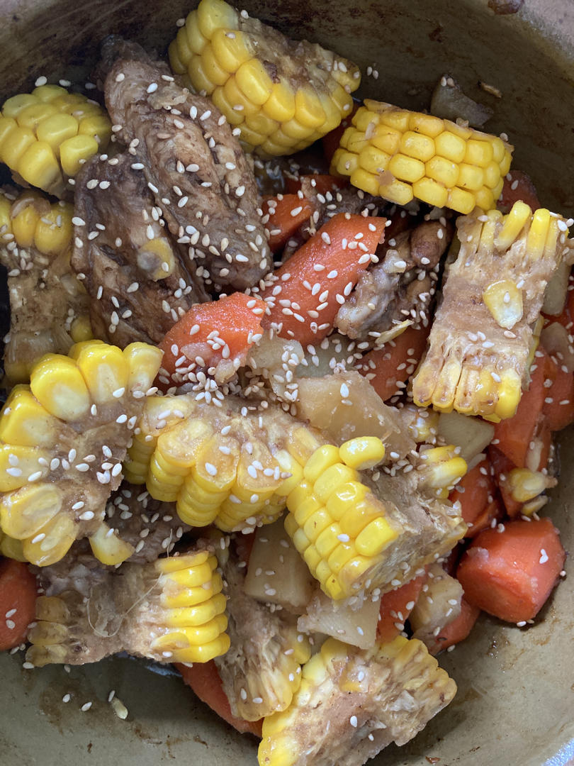 简单易做❗️好吃到哭的可乐鸡翅玉米煲❗️