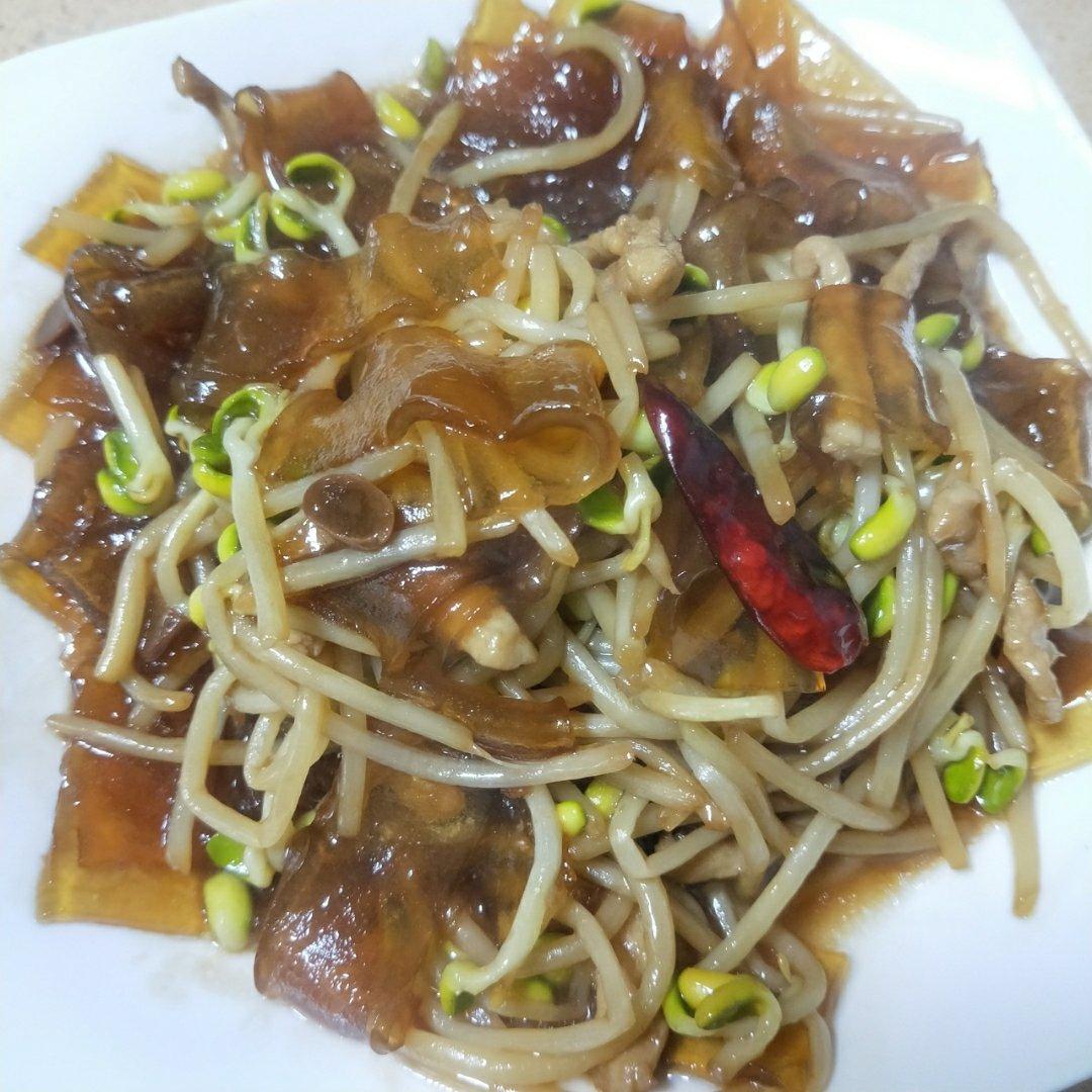黄豆芽炒粉条