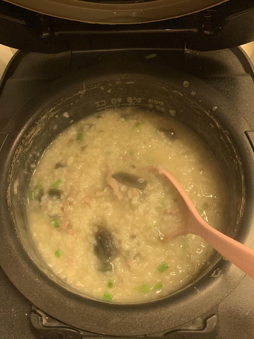 堂妈小厨——超好喝的皮蛋瘦肉粥