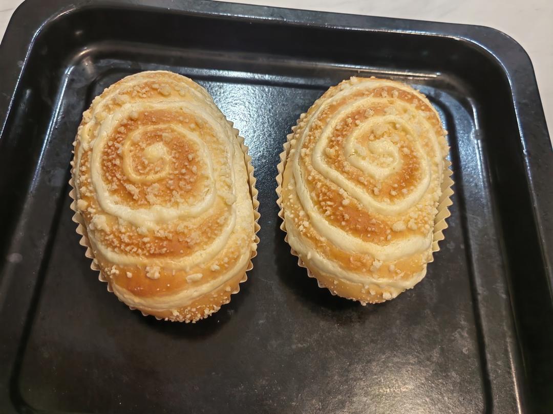 芋泥咸蛋黄软欧包！超软口感，一口下去全是馅！