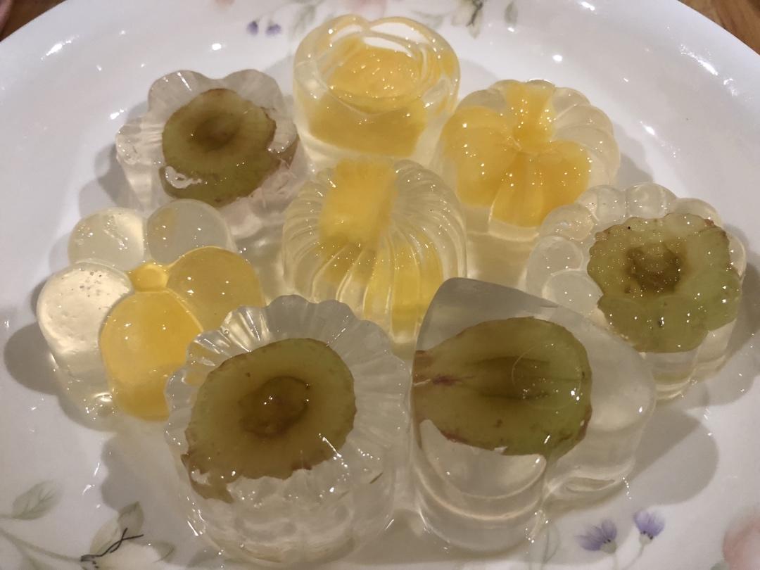 宇玲_01s6做的水果果冻牛奶布丁(白凉粉版)