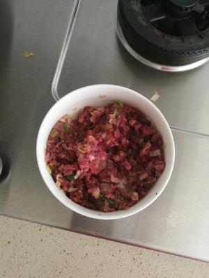 牛肉丸子萝卜汤的做法 步骤1