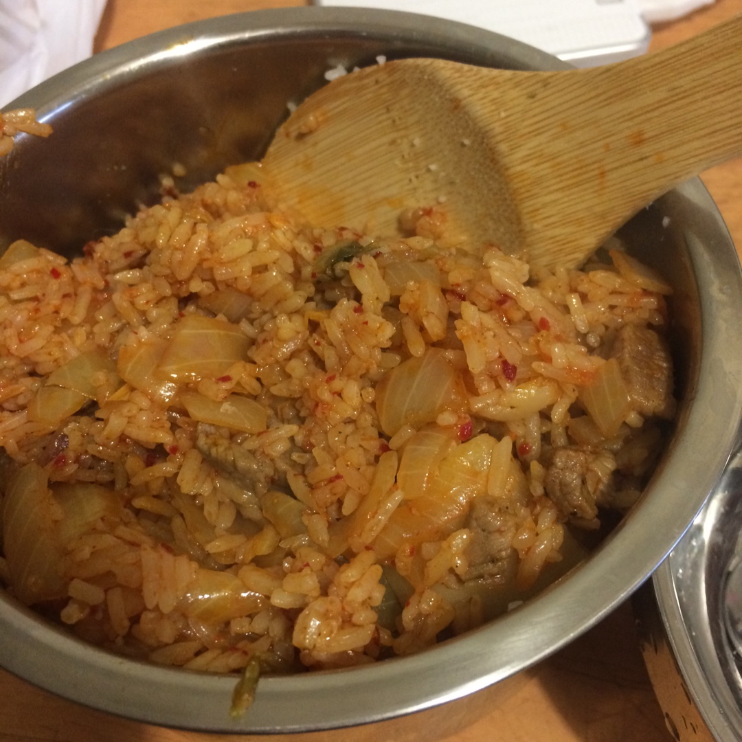 五花肉泡菜炒饭
