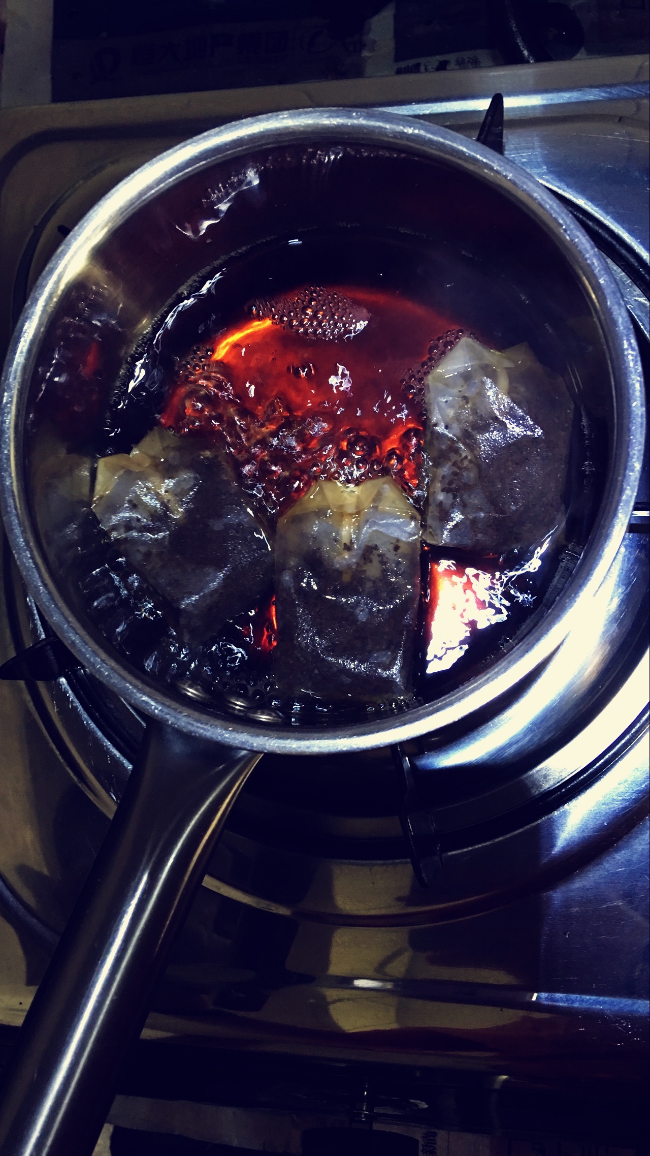 黑糖红茶拿铁(奶茶）的做法 步骤1