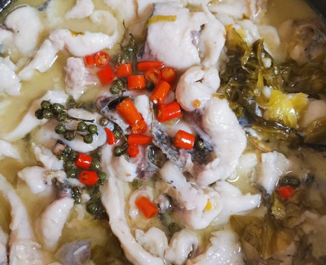 健康酸菜鱼，含片鱼片手法，成品汤美味，肉嫩滑
