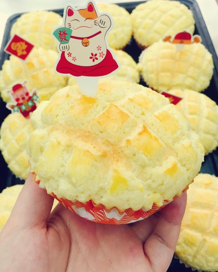 好吃到炸裂的港式菠萝包（附带制作酥皮的小视频）