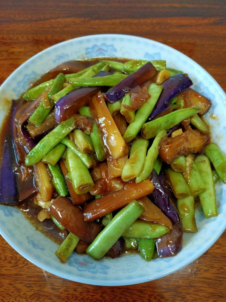 豆角烧茄子