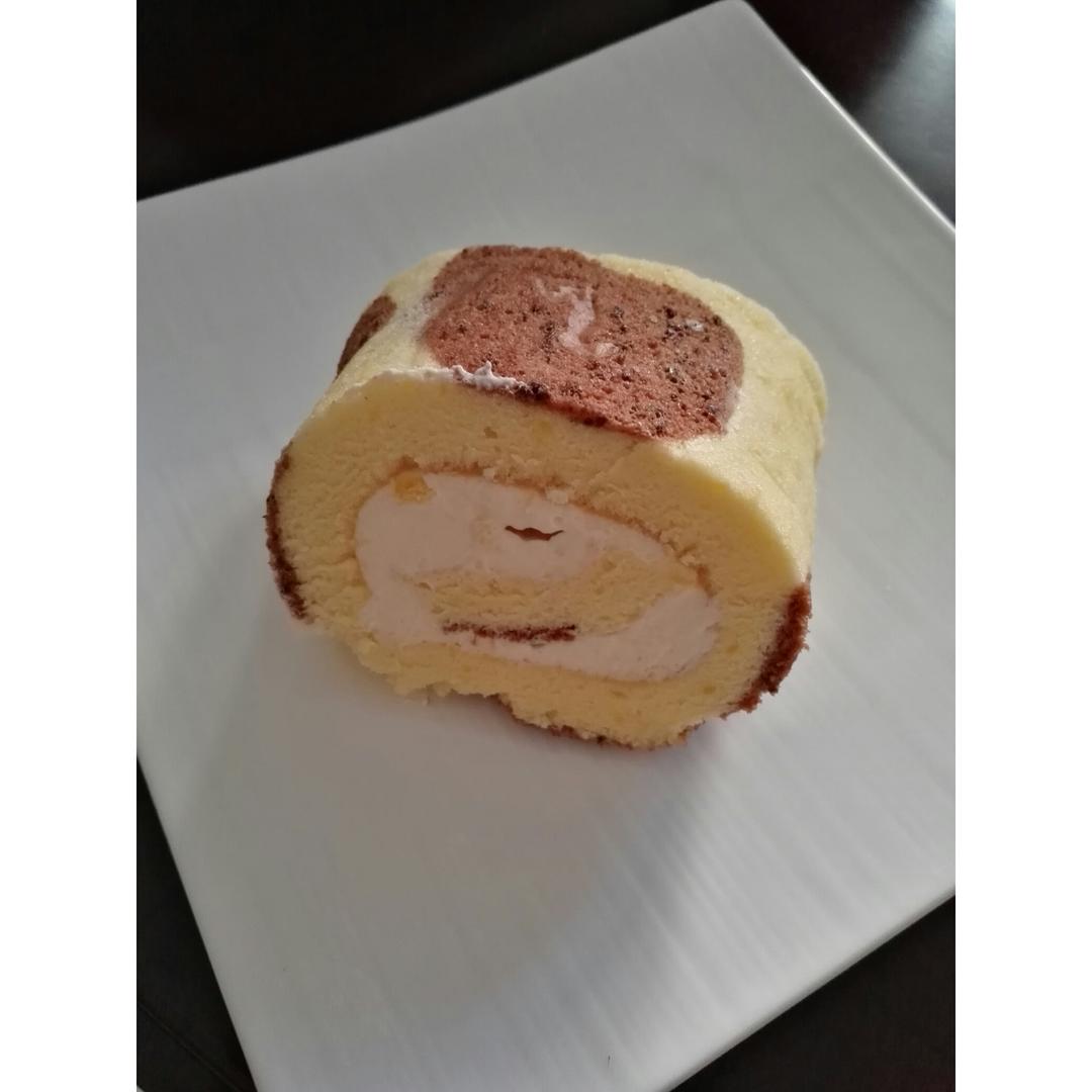 奶牛蛋糕卷+长颈鹿蛋糕卷