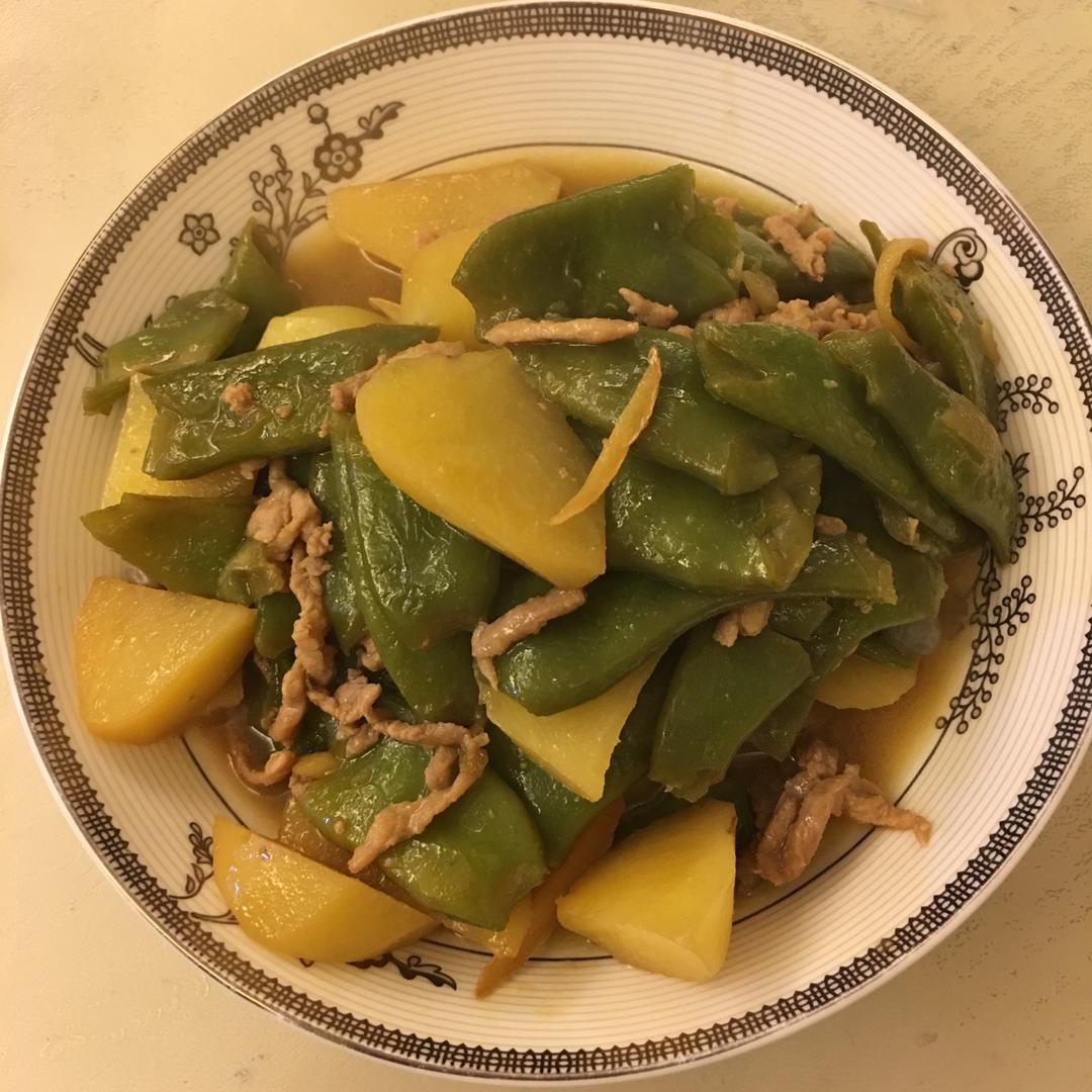 油豆角炖土豆