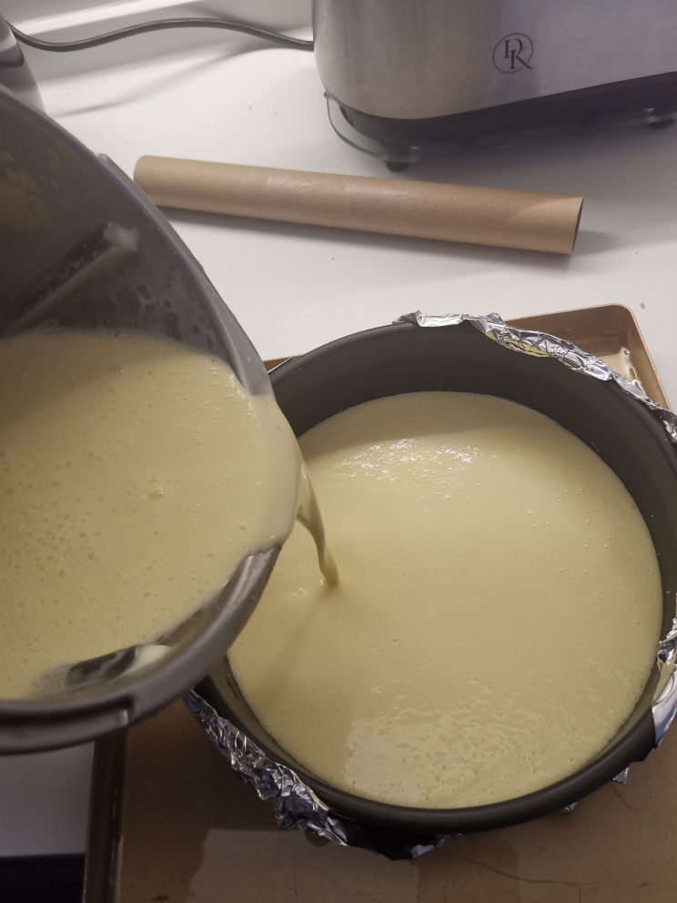 轻乳酪蛋糕 Quarkkuchen (无奶油无面粉 减肥首选)的做法 步骤4