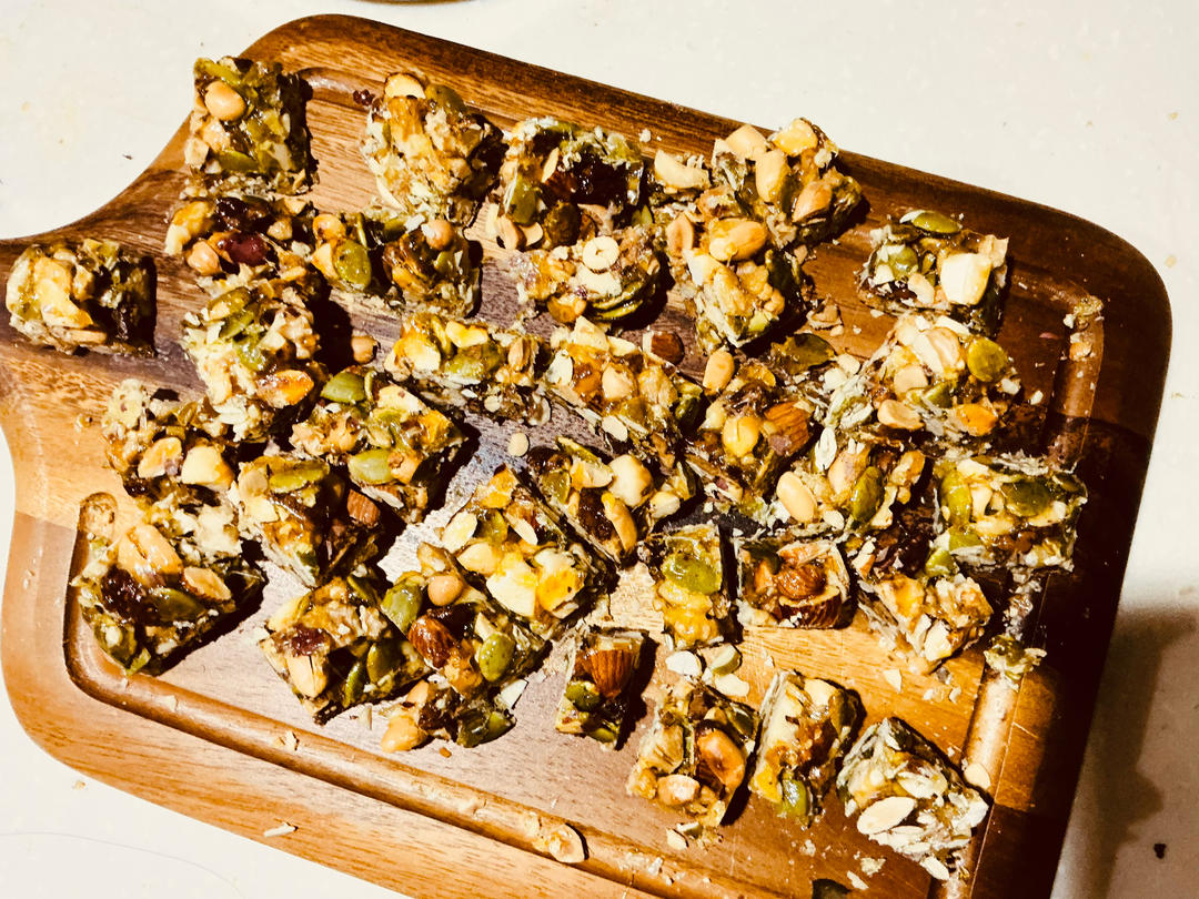 《QQ+的香酥芝麻糖：简单，好吃，值得一试》