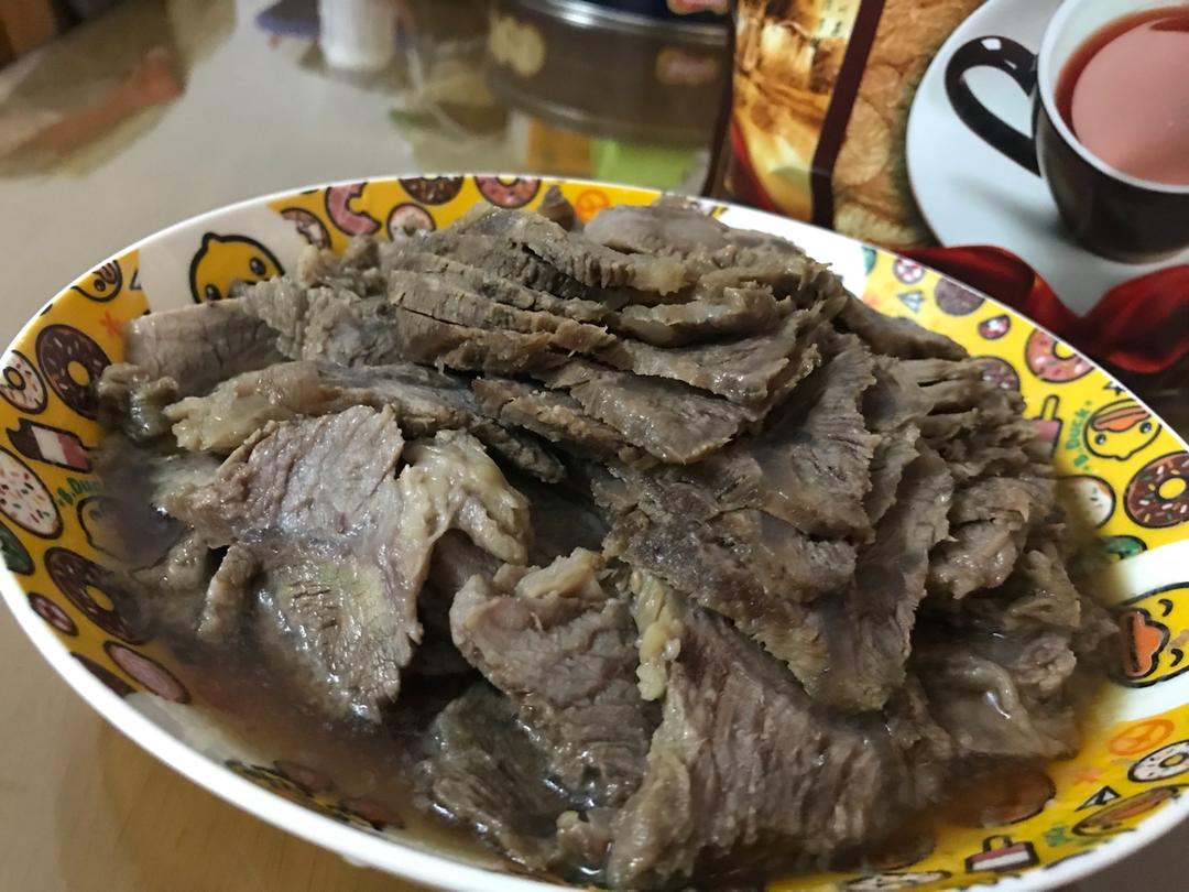 卤牛肉