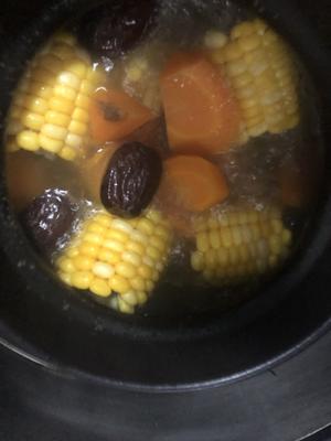 香甜玉米排骨汤的做法 步骤10