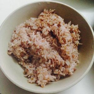 哈尼梯田红米饭的做法 步骤1