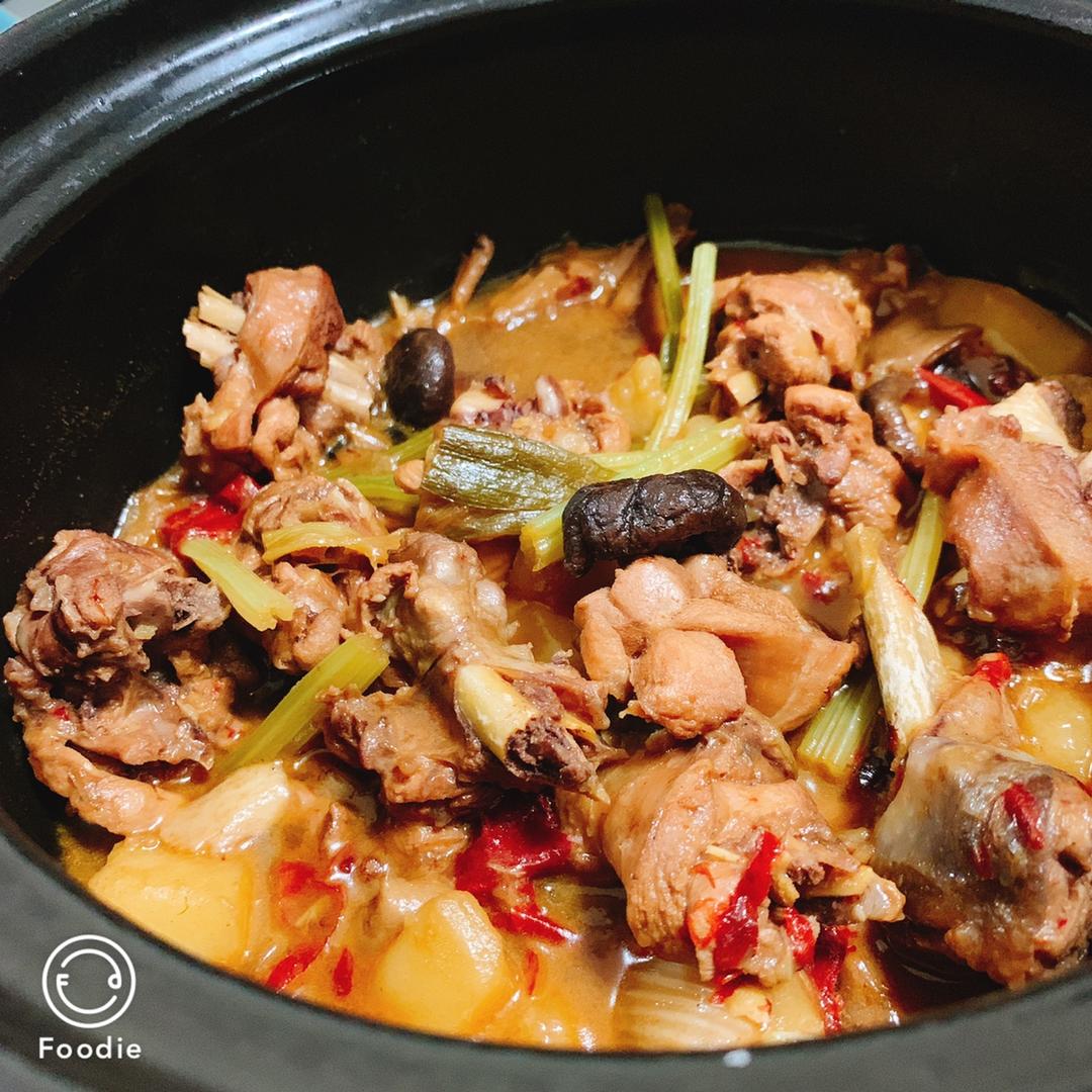 土豆焖鸡