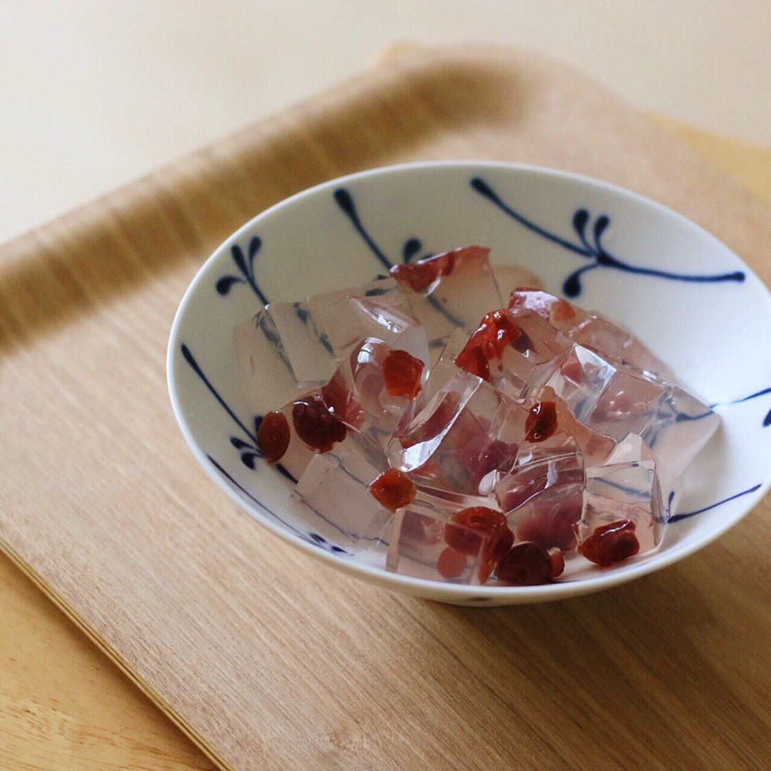 蔓越梅烧仙草冻