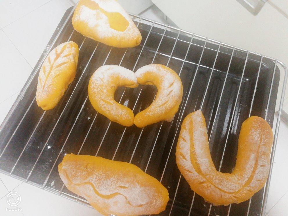 好吃到疯的南瓜奶酪软欧包