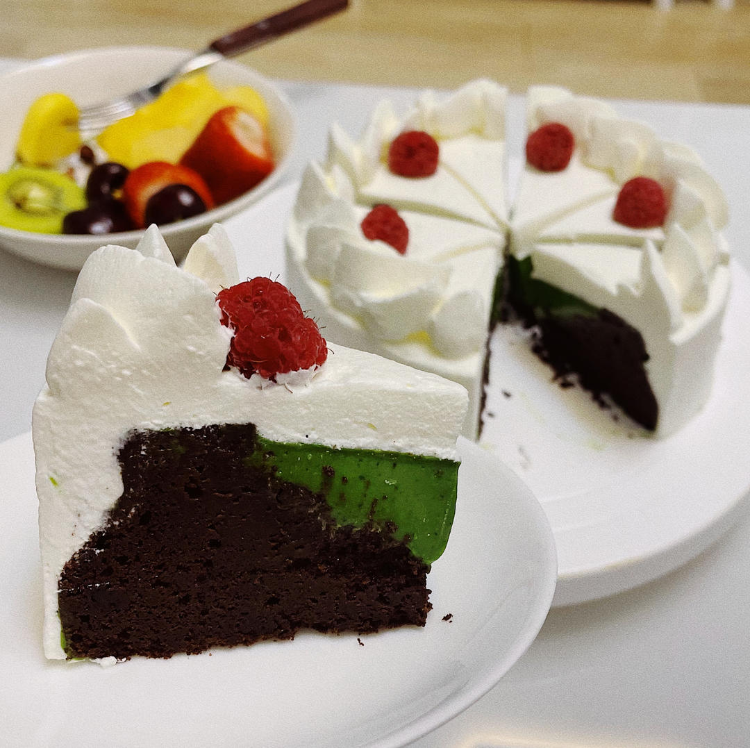 黑巧克力抹茶凝酪凹蛋糕🍰