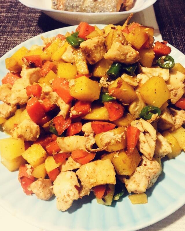 一道怎么做都好吃的干煎土豆鸡丁（红烧，咖喱，椒盐，孜然）