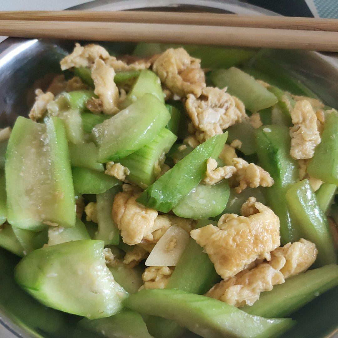 简单快手，五分钟搞定的丝瓜炒蛋