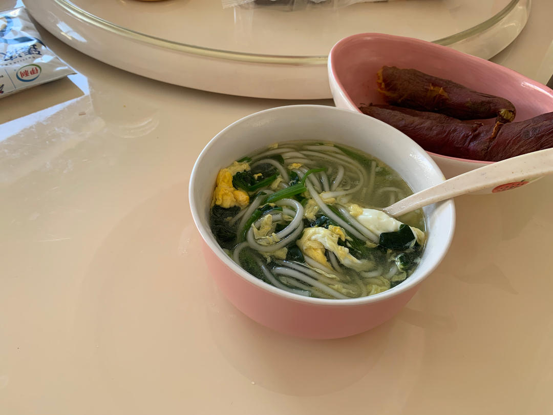 菠菜鸡蛋汤