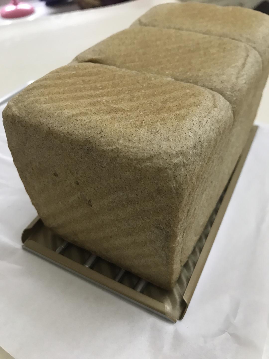 一次发酵无糖无油荞麦吐司的做法