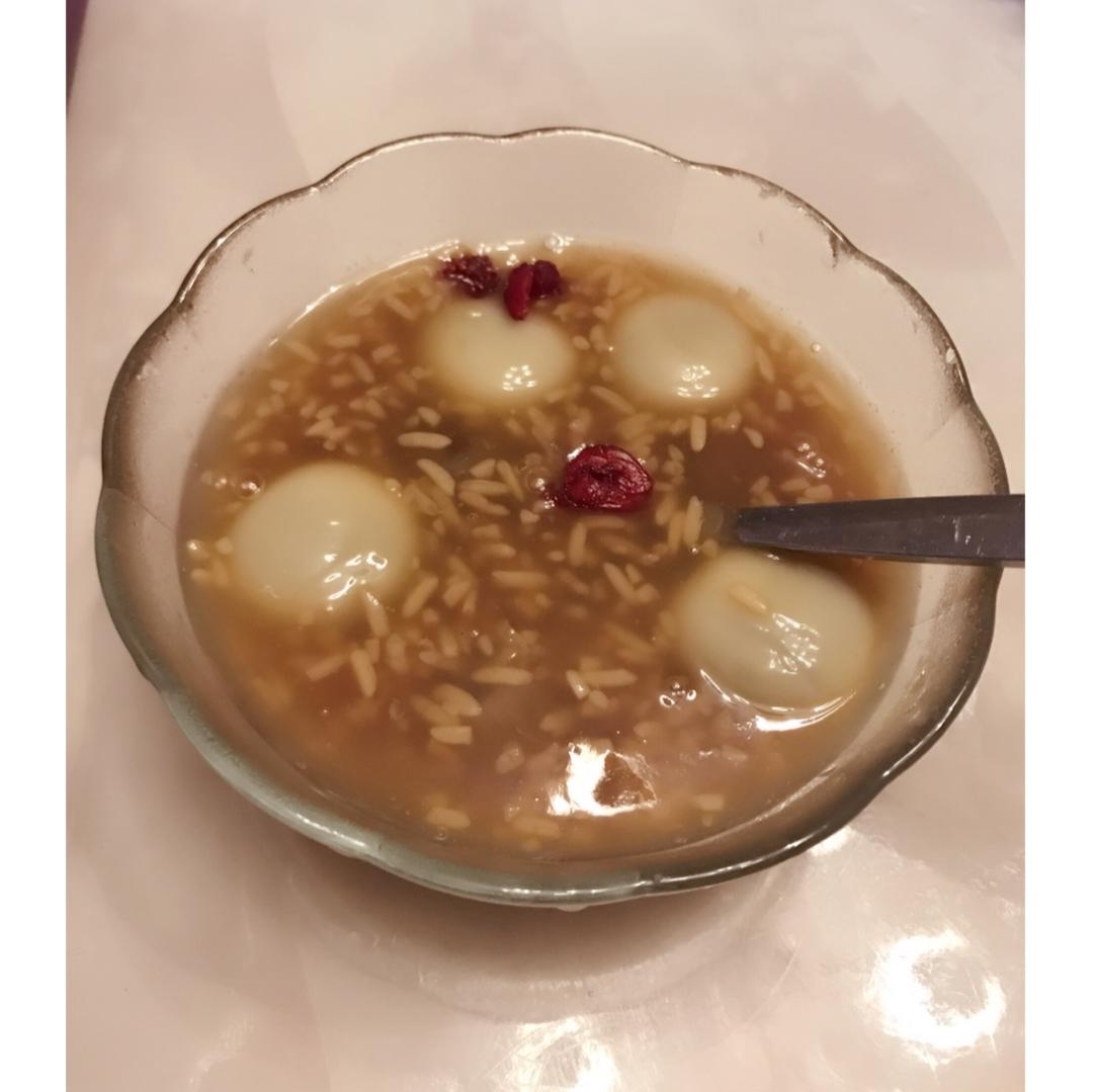 c大豆做的酒酿圆子