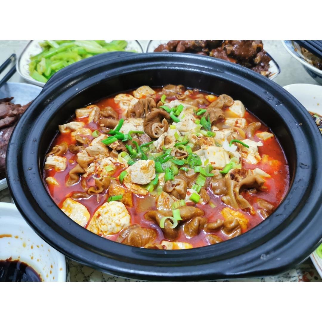 肥肠炖豆腐
