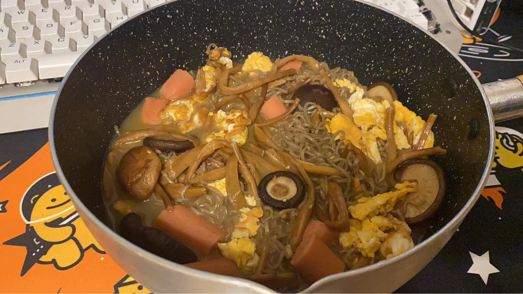 【快手单人餐】黄花菜香菇汤面