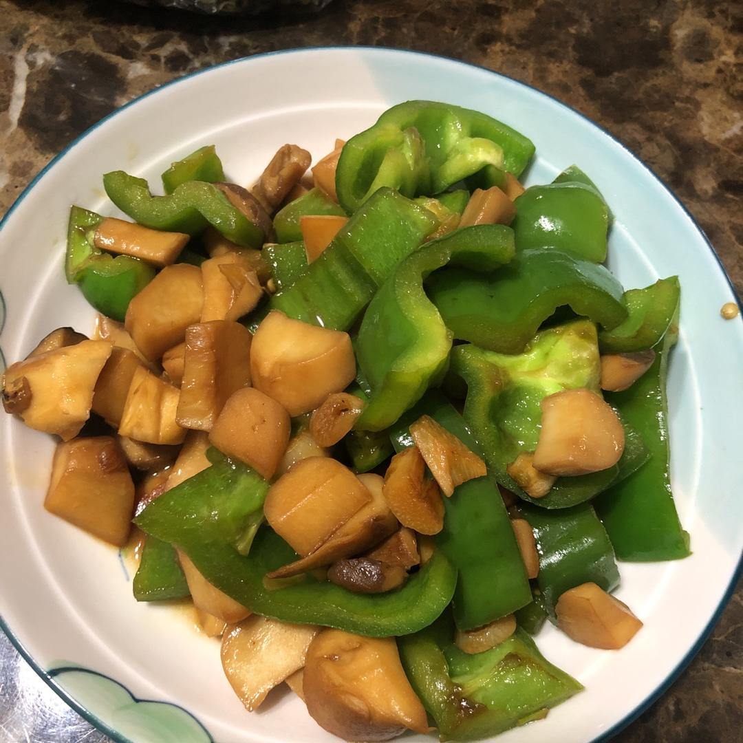 杏鲍菇炒青椒
