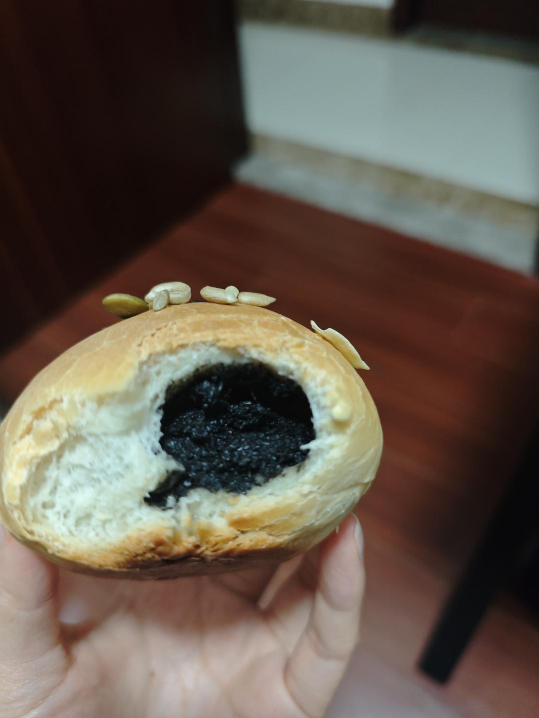 黑芝麻海盐卷/日式盐面包