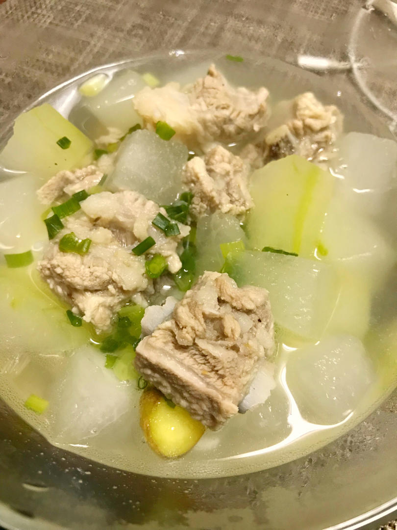 法克旪特做的冬瓜排骨汤