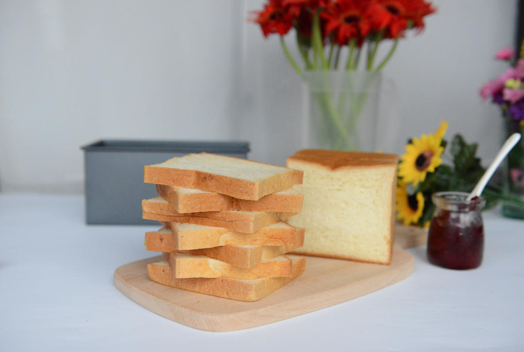 纯奶手撕吐司的做法 步骤1