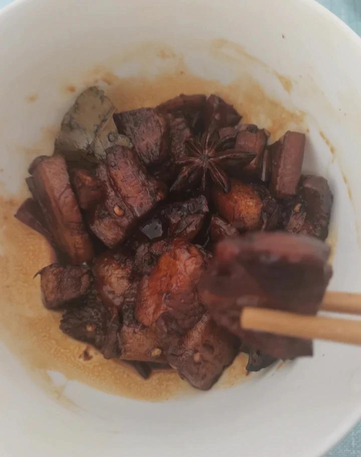 不焯水不放油的家常红烧肉