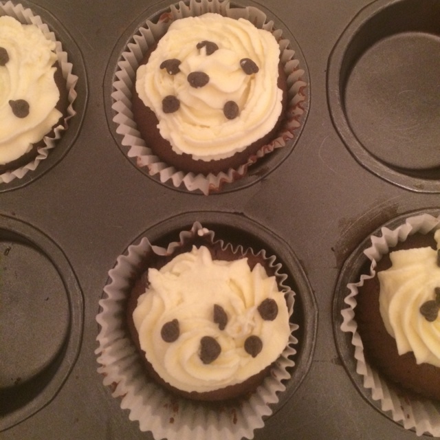 古典巧克力cupcake配马斯卡彭奶油霜