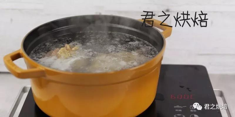 来碗热气腾腾的牛肉面怎么样？的做法 步骤4