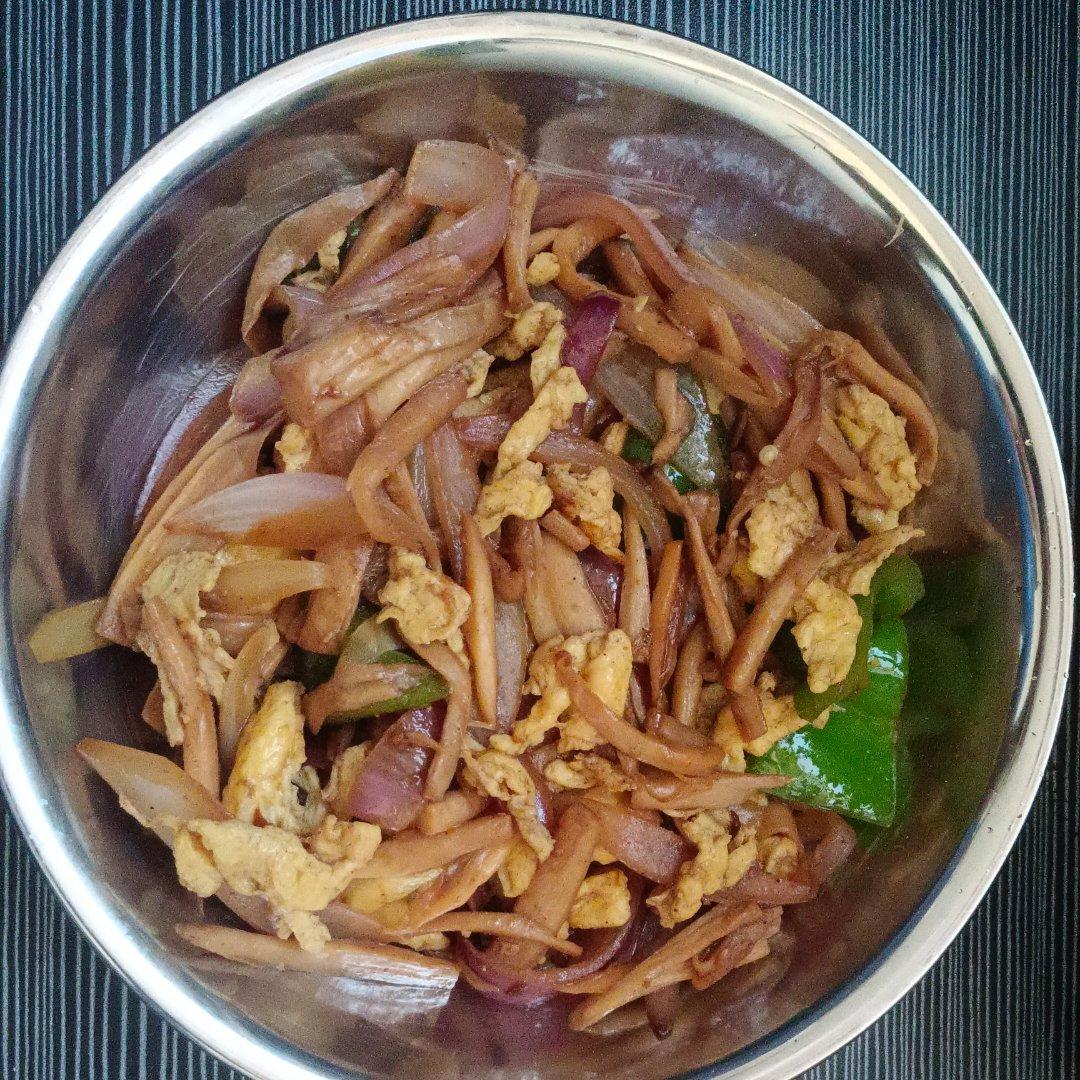 杏鲍菇炒鸡蛋