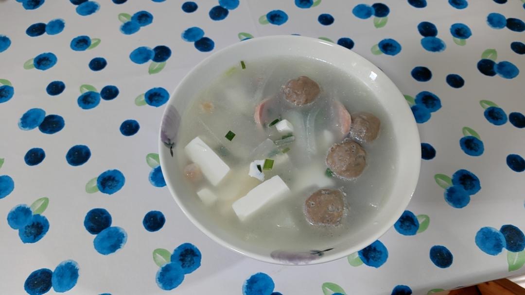 冬瓜牛肉丸香肠豆腐汤