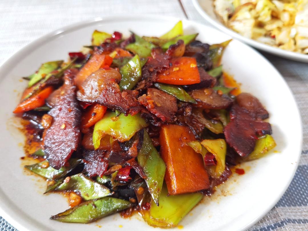 家常炒腊肉