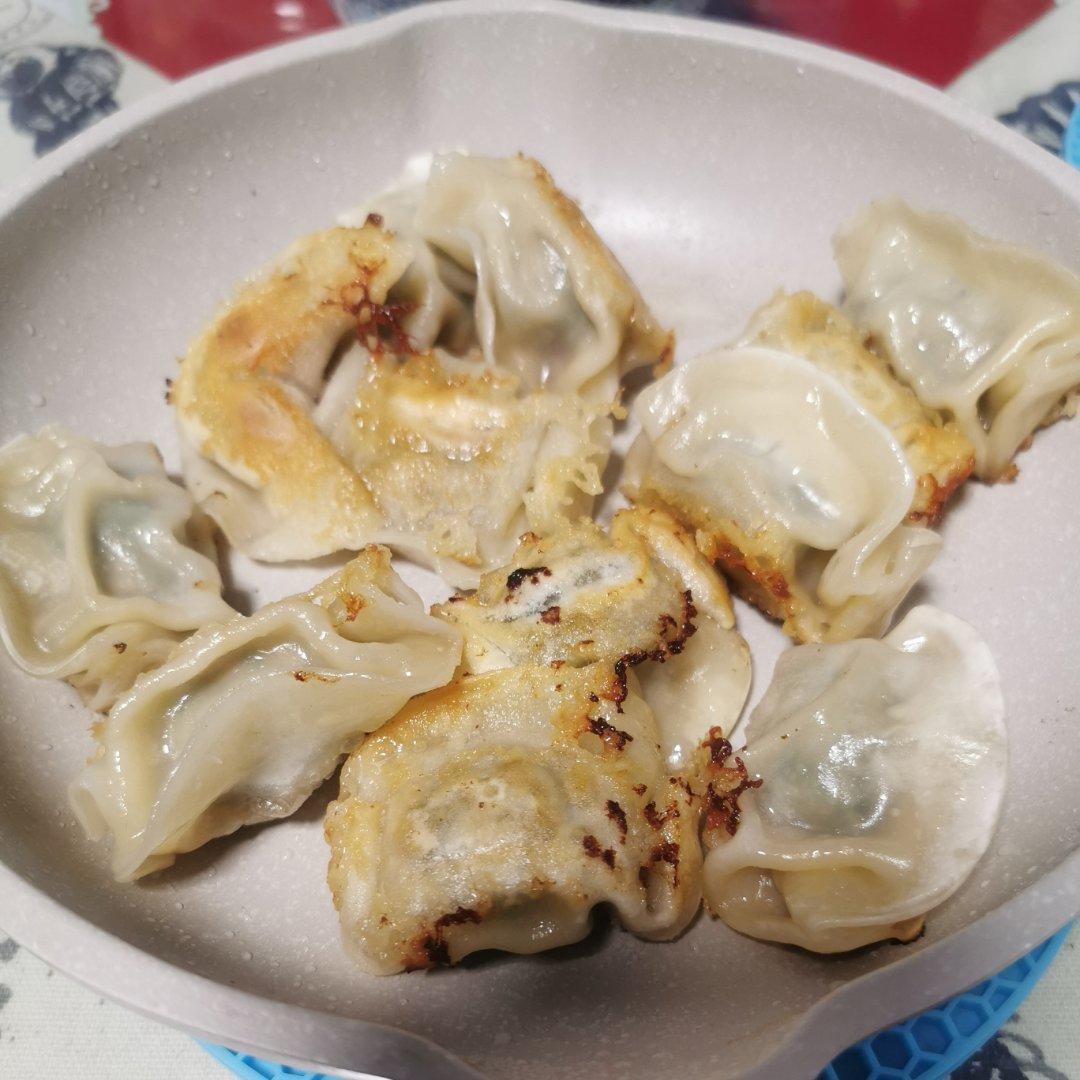 最简单的煎饺做法