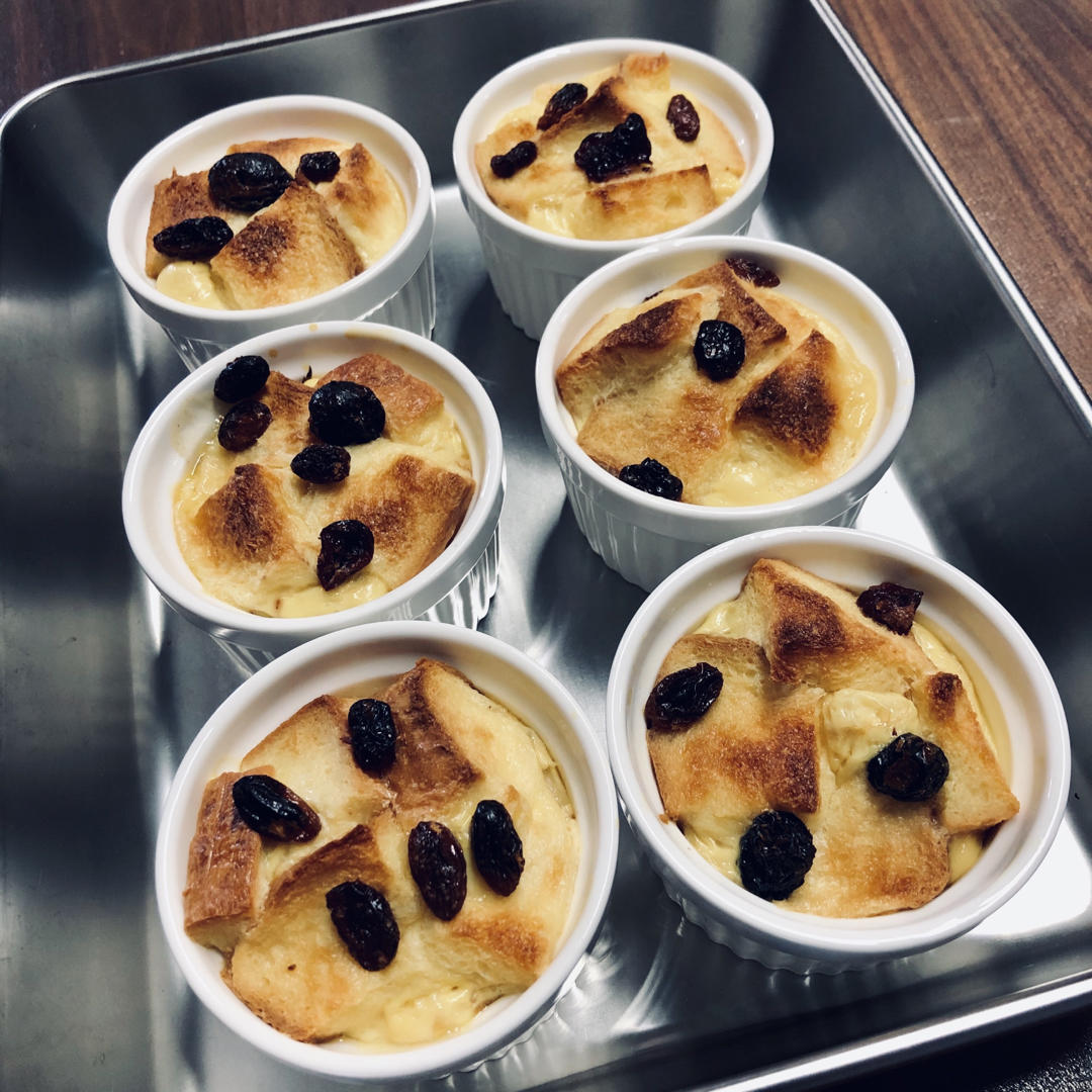 吐司蛋奶烤布丁