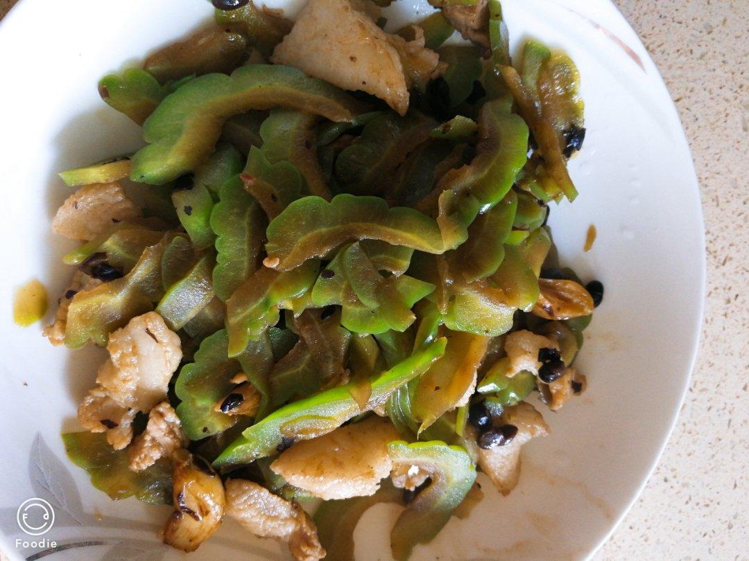 豆豉苦瓜炒肉