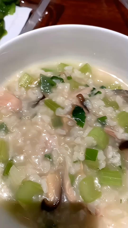 鸡肉蘑菇粥