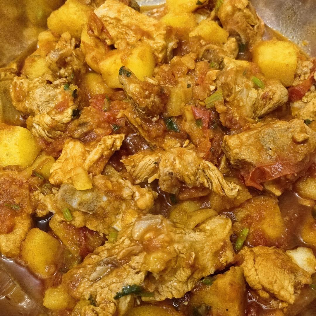 番茄🍅土豆🥔炖排骨🍖