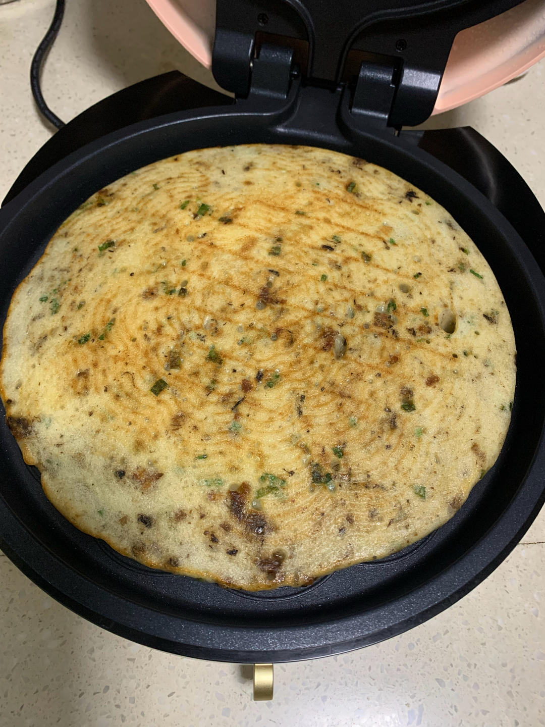 简单、不沾手的免揉隔夜发酵-宣软发面大饼（电饼铛-素食）