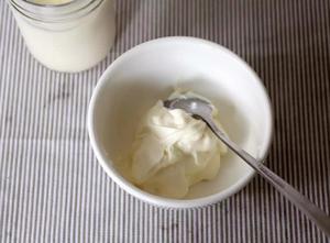 酸奶油的做法的做法 步骤1