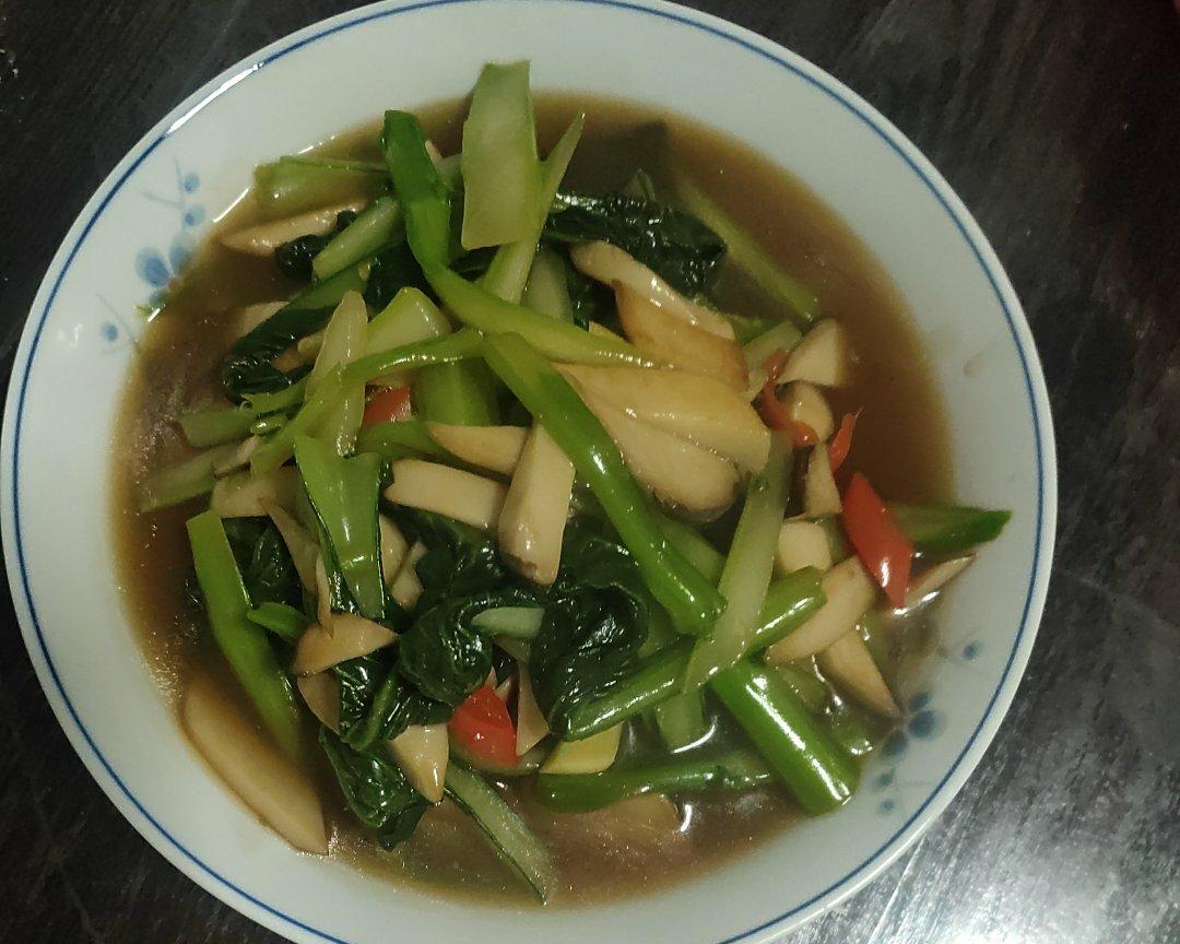 杏鲍菇炒菜心的做法