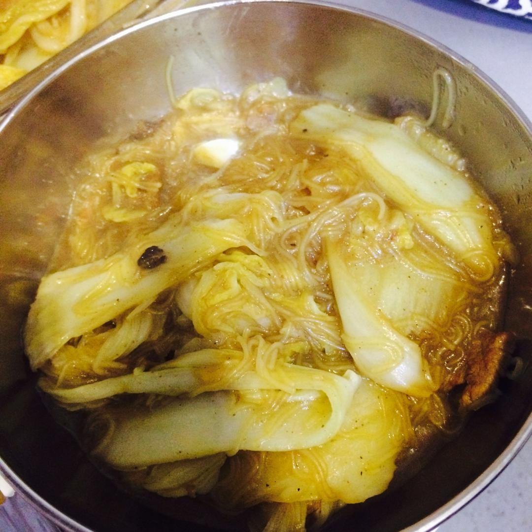 家常菜 白菜炖粉条 厨娘高漏漏做的白菜炖粉条 厨娘高漏漏